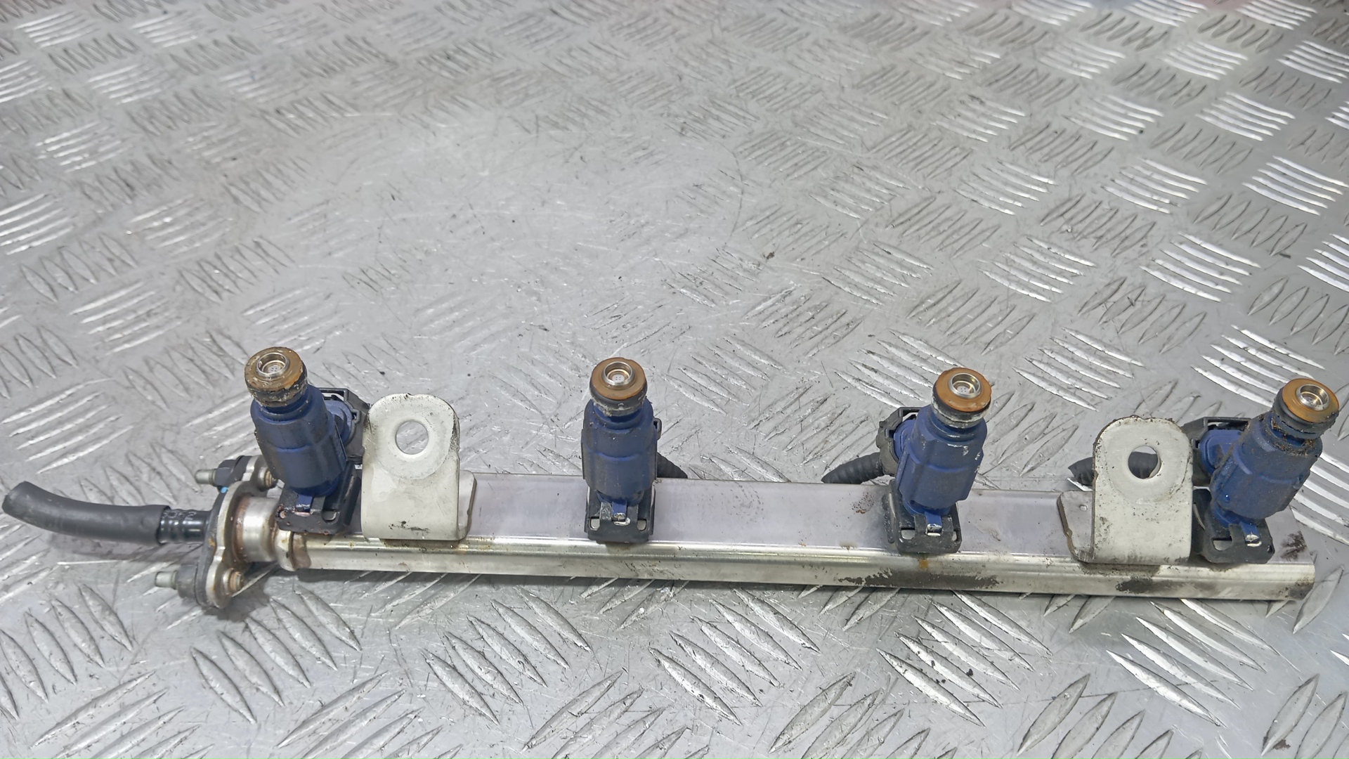 Рейка топливная (рампа)