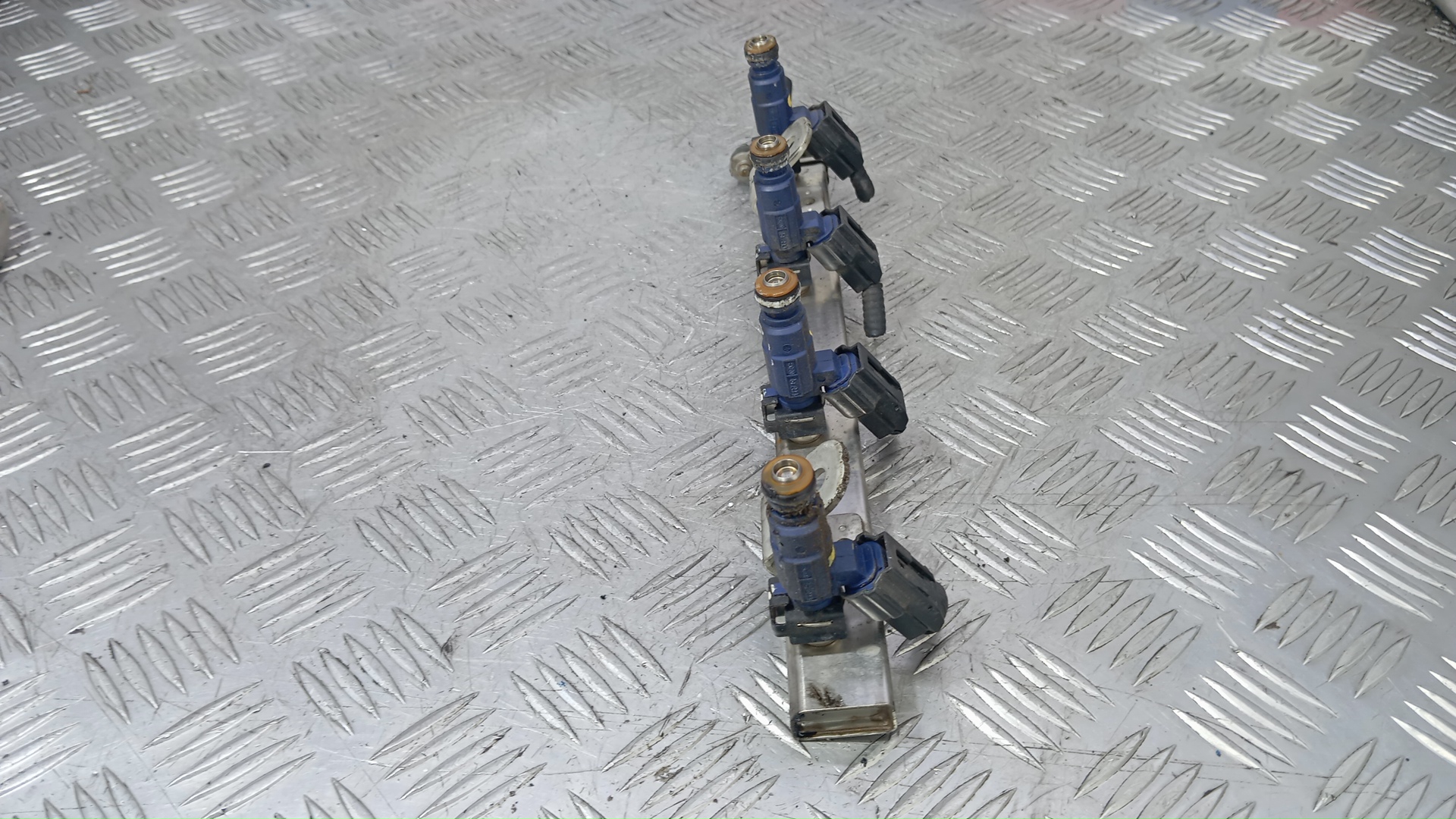 Рейка топливная (рампа)