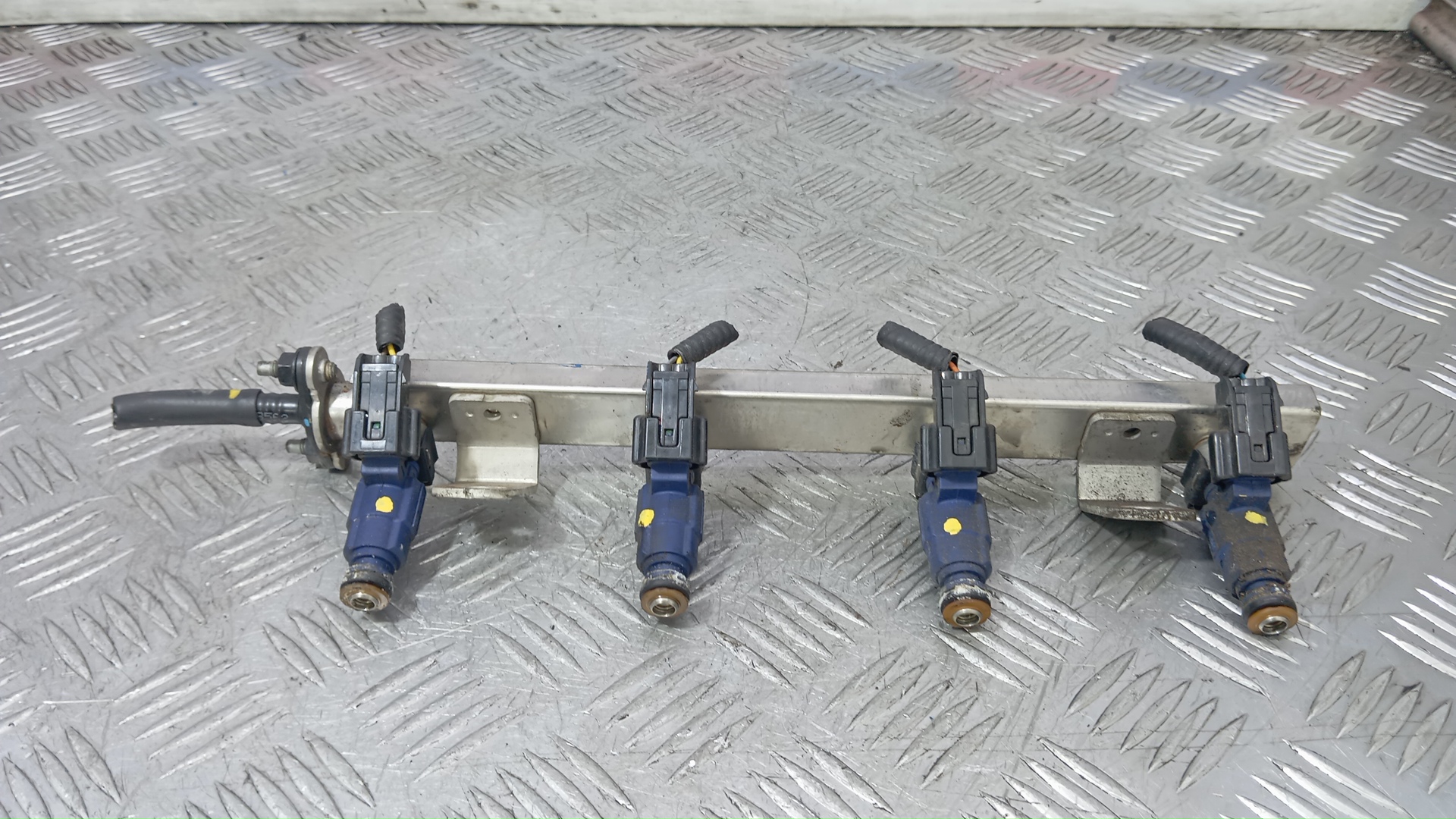 Рейка топливная (рампа)