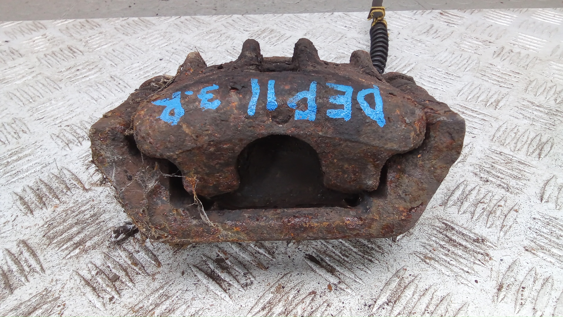 Суппорт задний правый