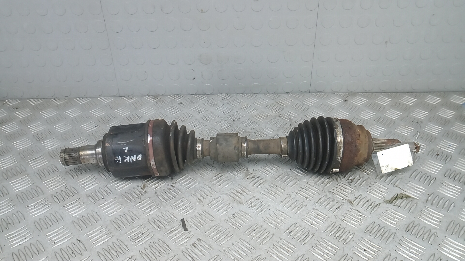 Полуось передняя левая