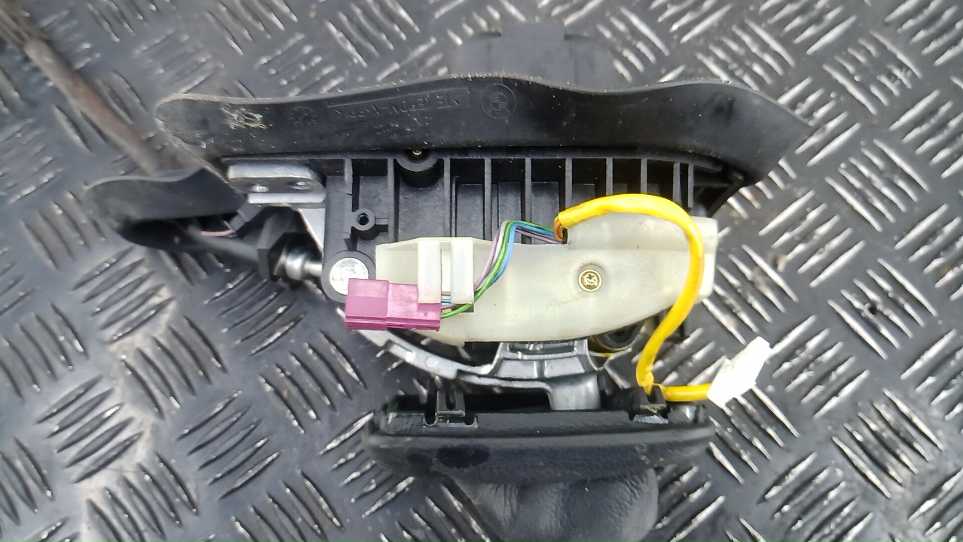 Кулиса МКПП / АКПП