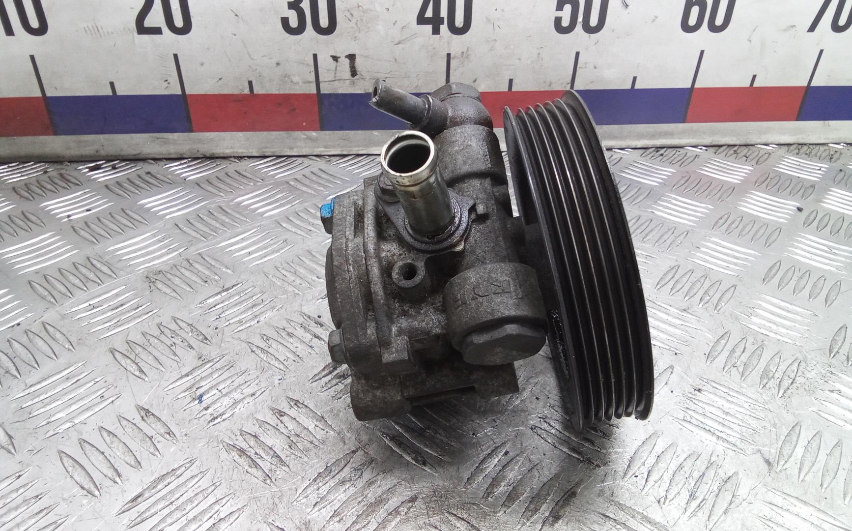 Насос ГУР (гидроусилитель руля)