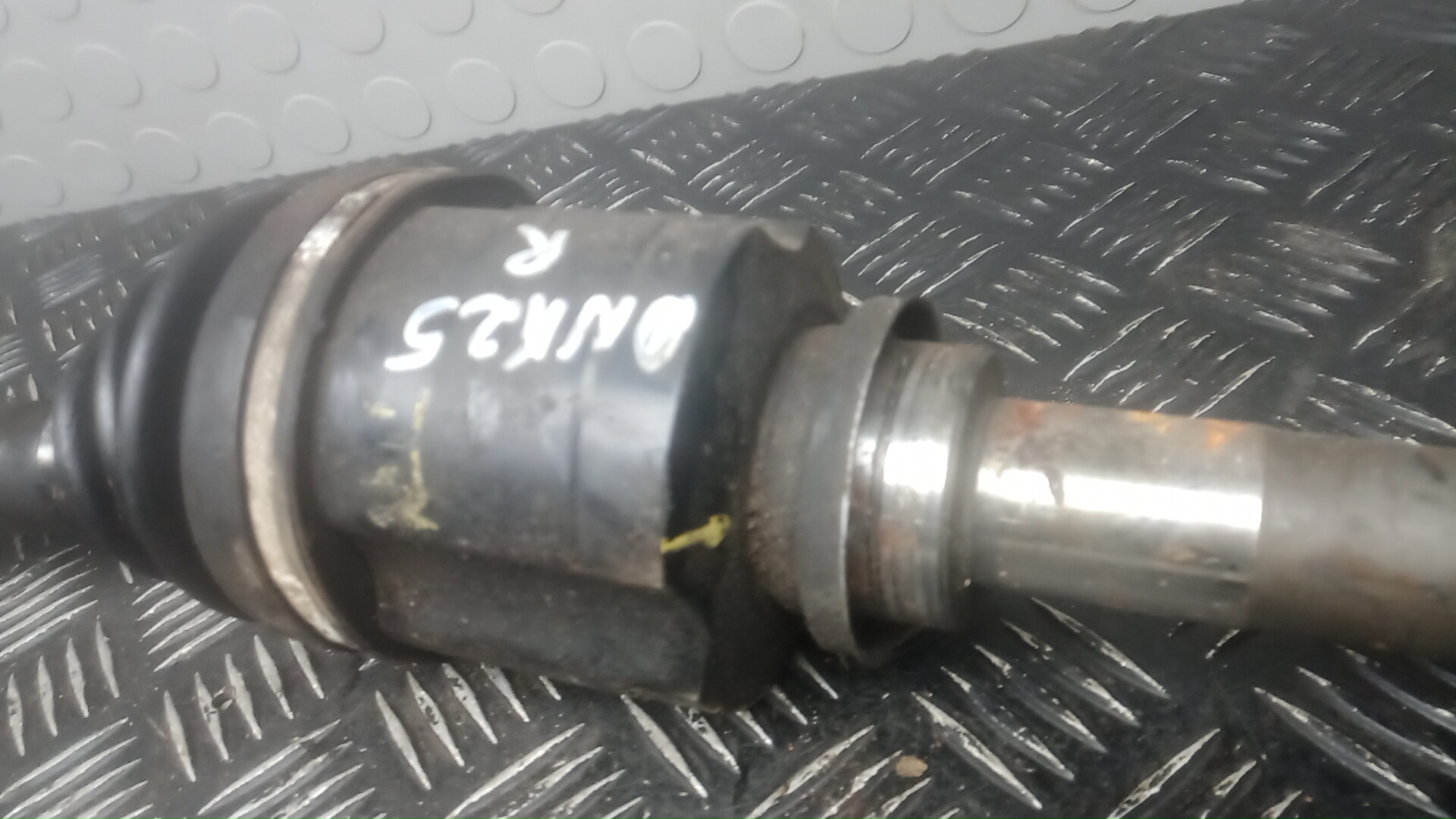 Полуось передняя правая