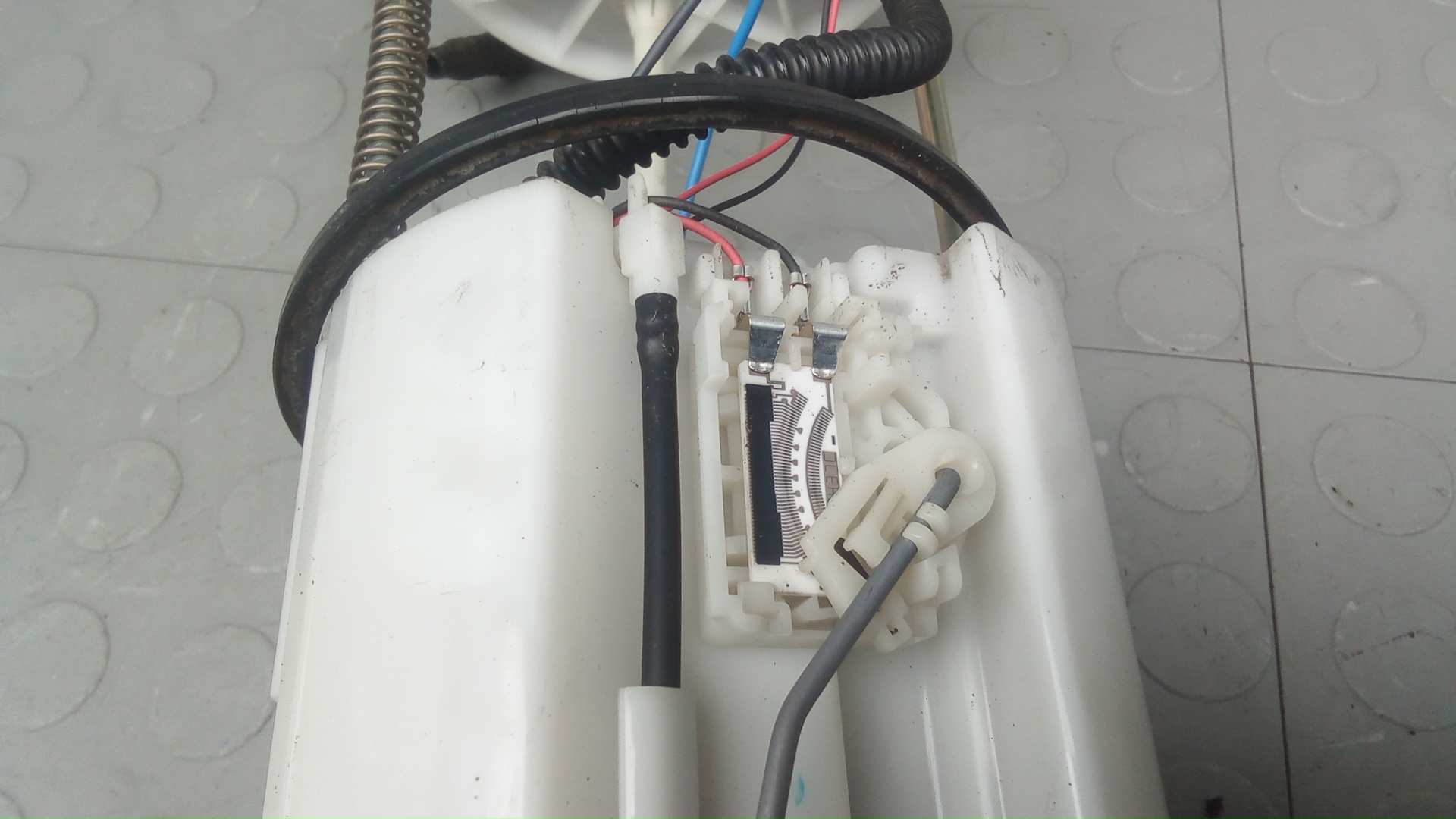 Насос топливный электрический