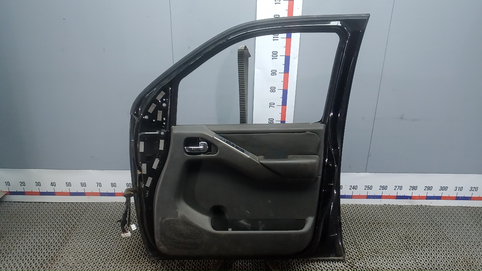 Дверь передняя правая