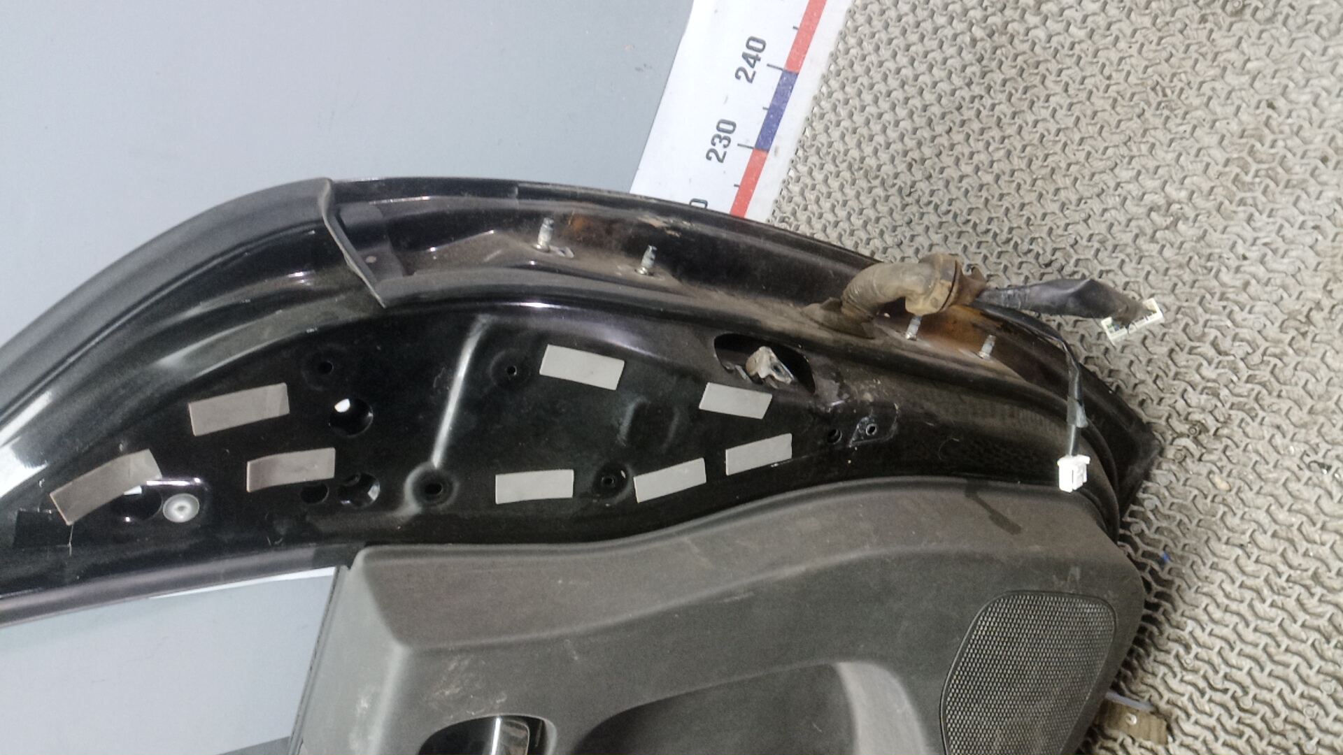 Дверь передняя левая