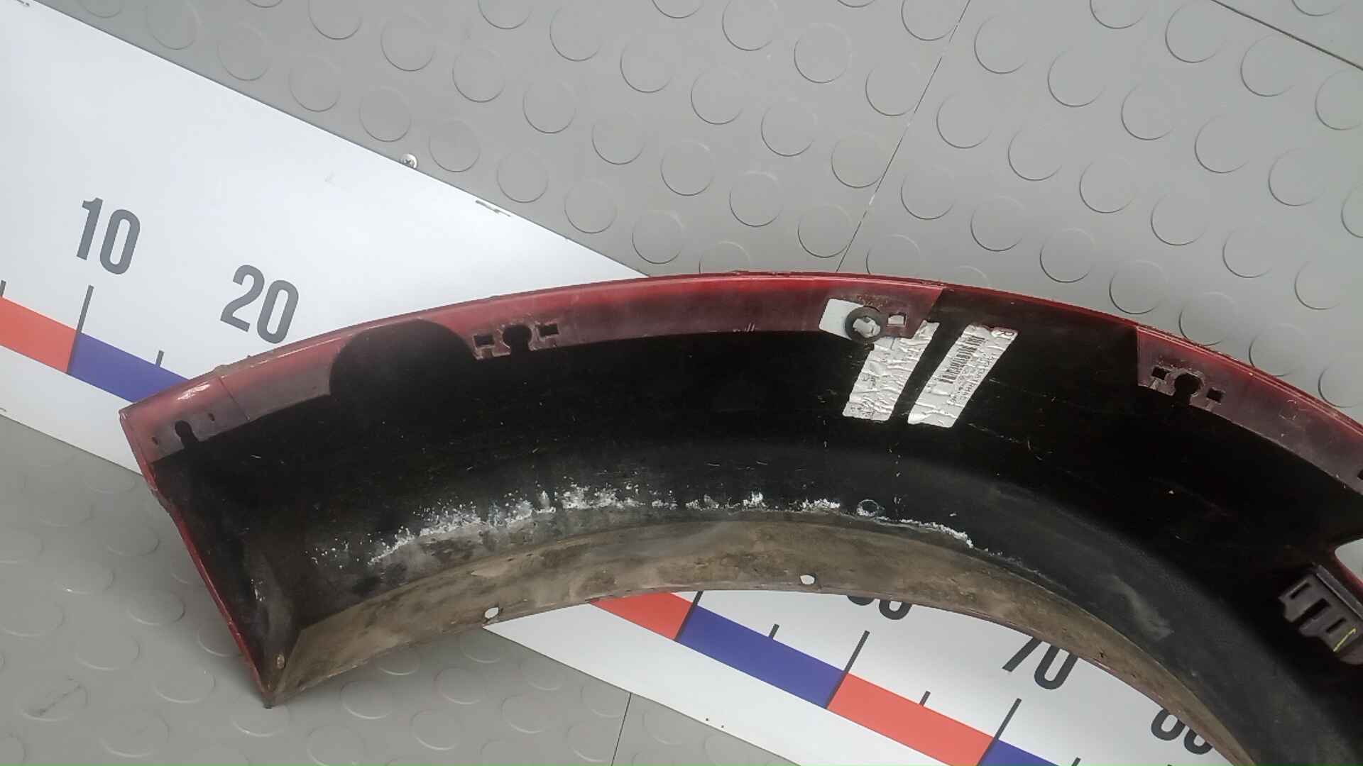 Молдинг заднего крыла правого