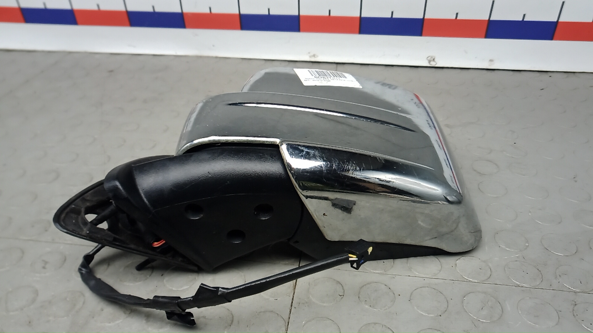 Зеркало левое электрическое