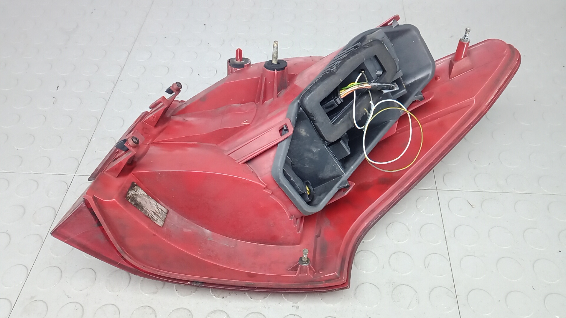 Фонарь задний левый