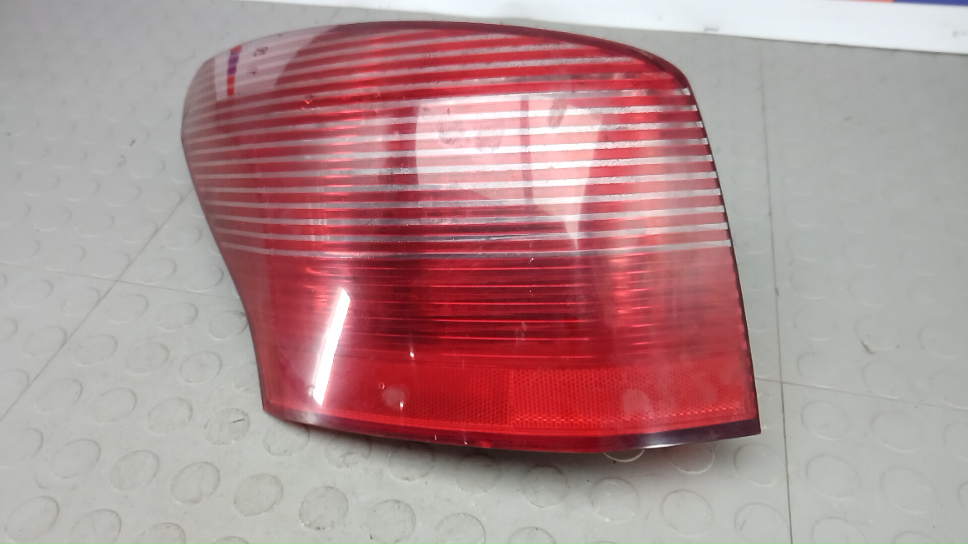 Фонарь задний левый