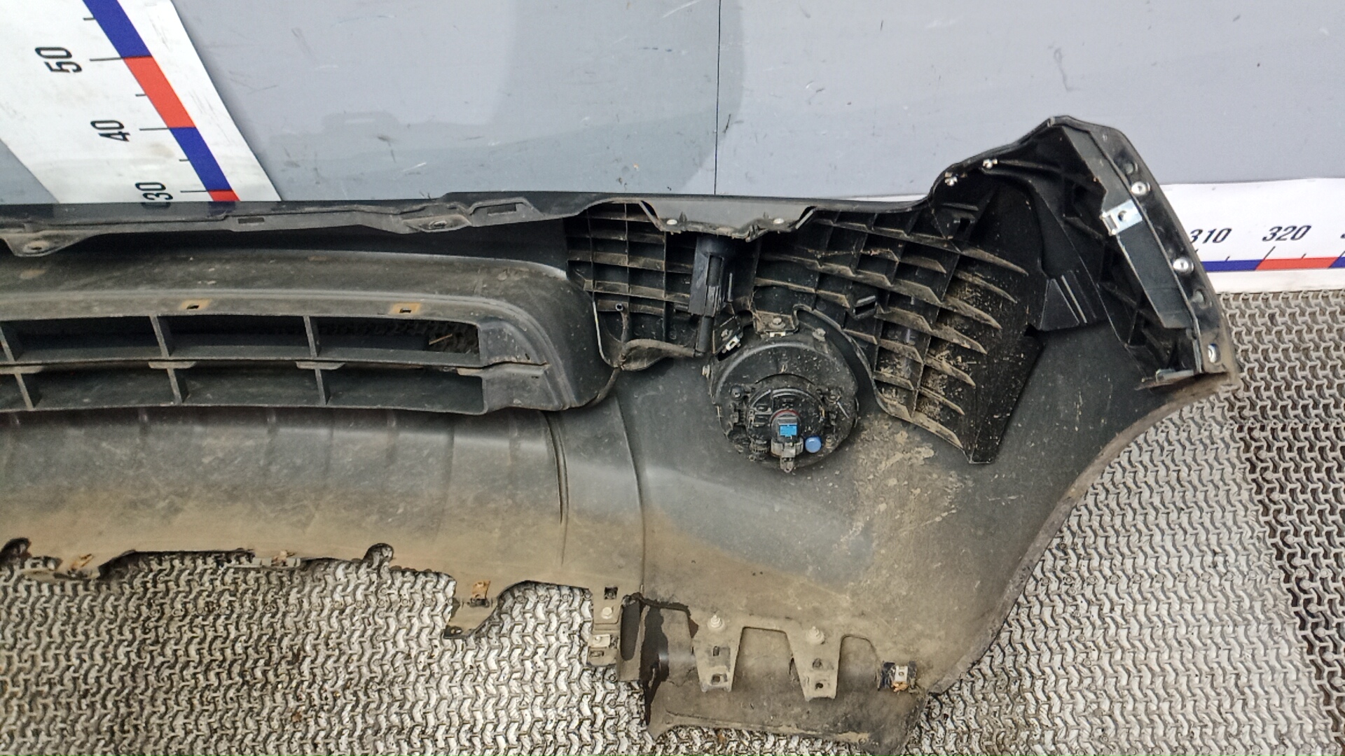 Бампер передний