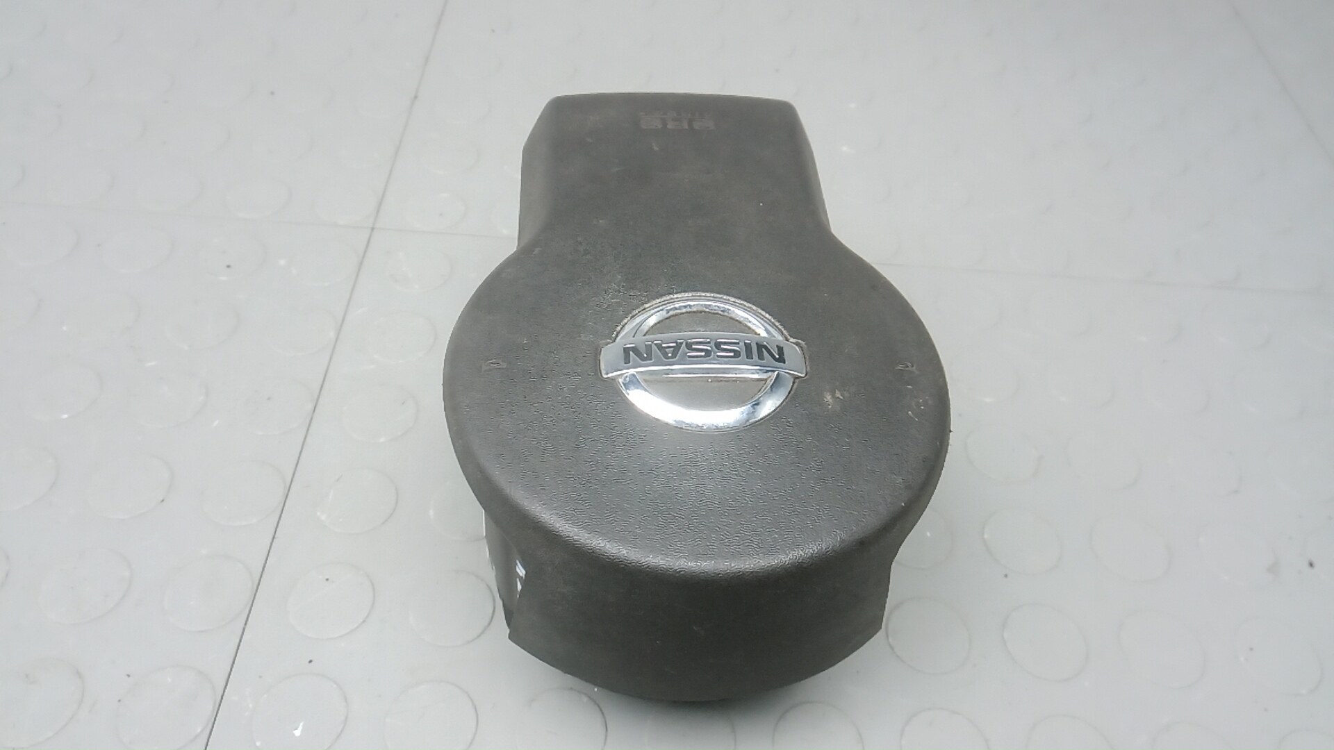 Подушка безопасности в рулевое колесо