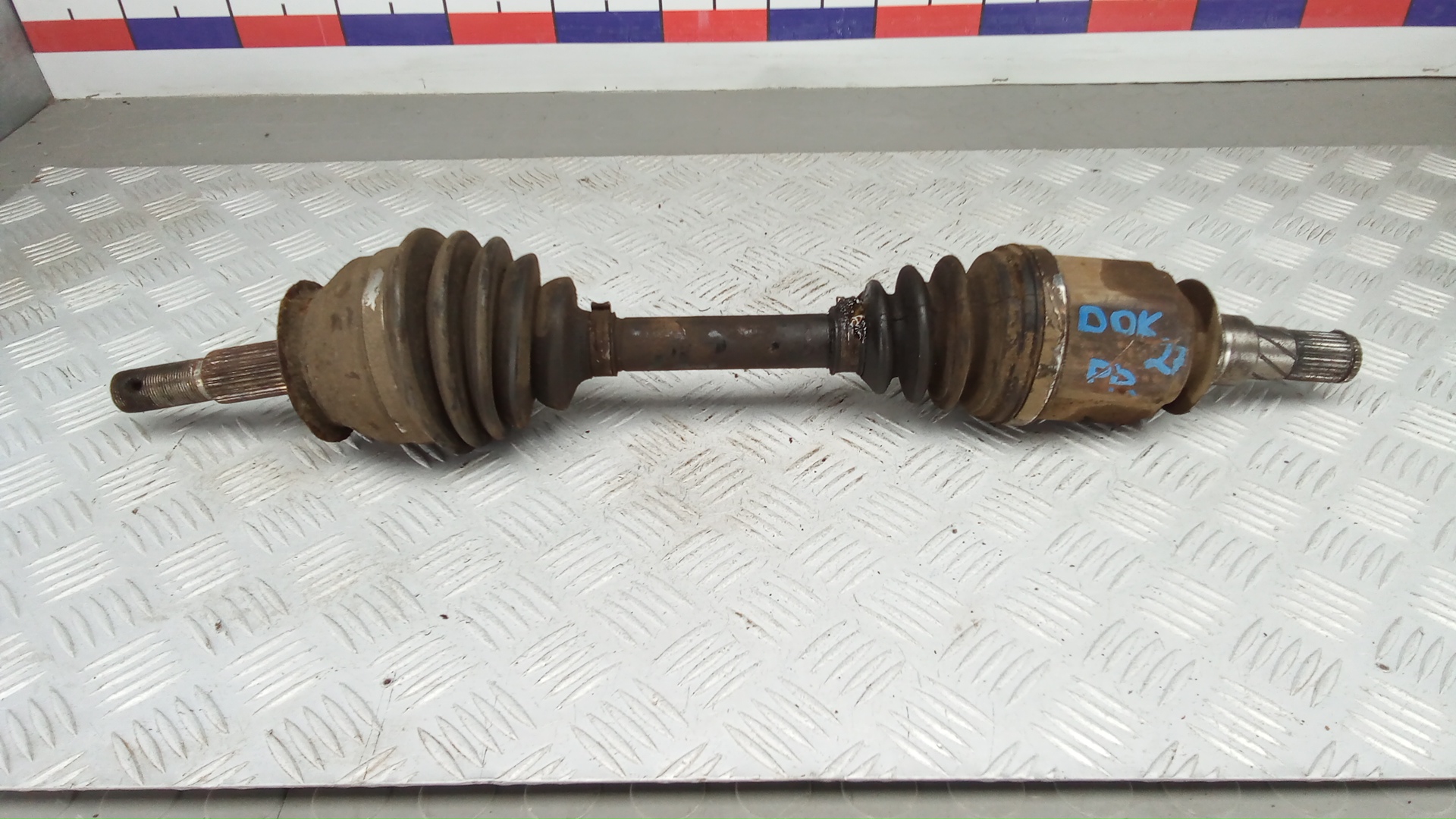 Полуось передняя правая