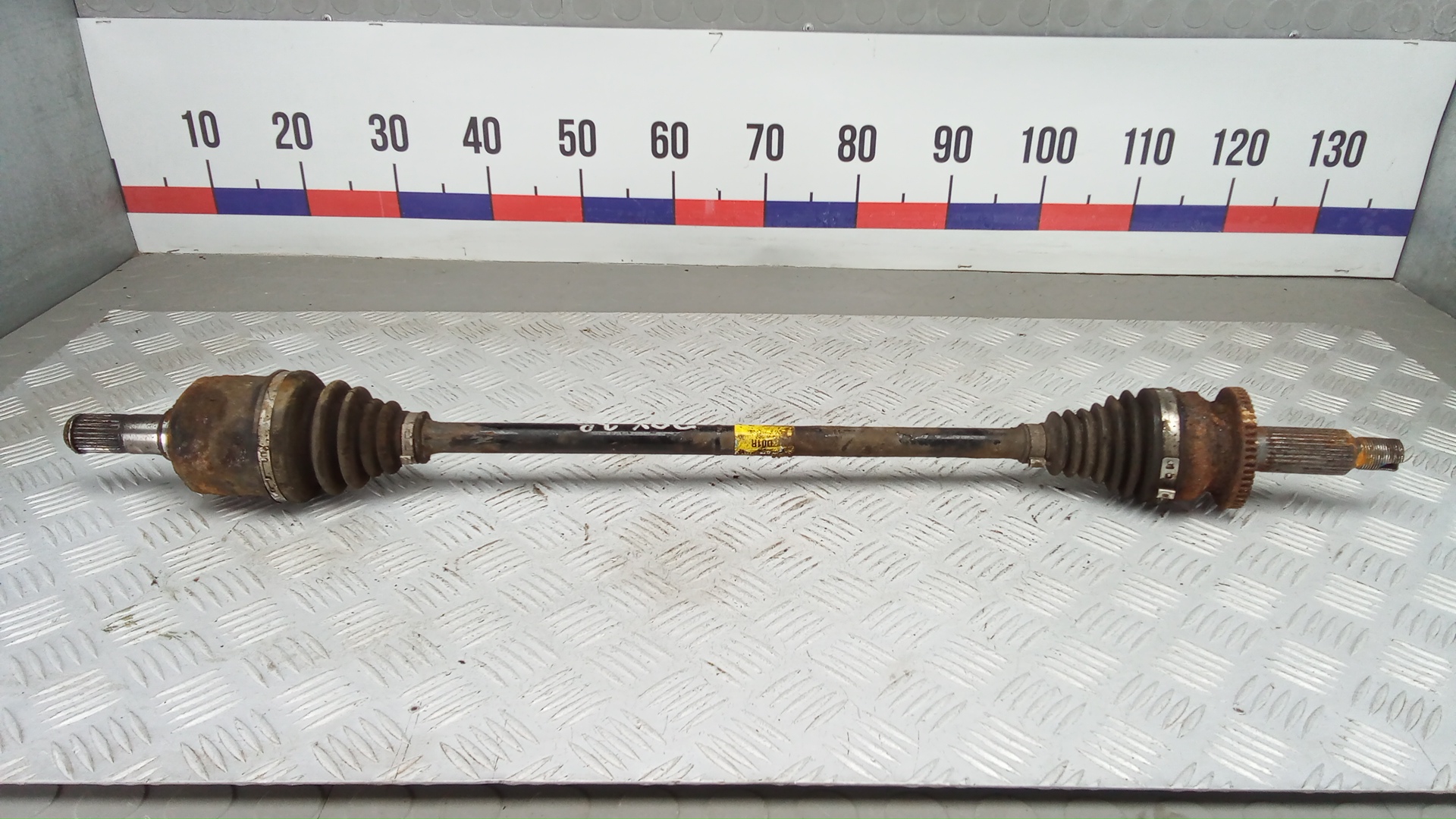 Полуось задняя левая