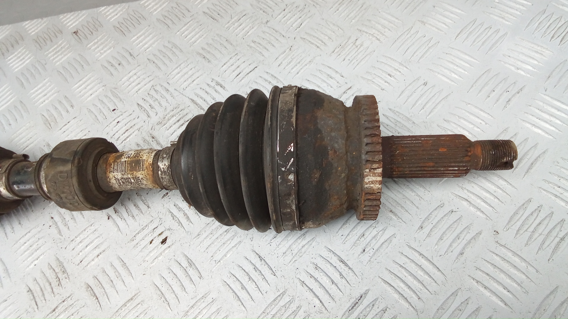 Полуось передняя правая