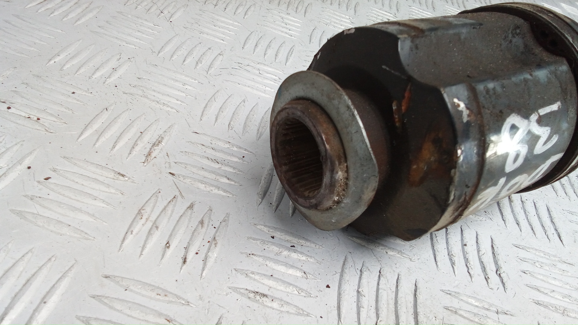 Полуось передняя правая