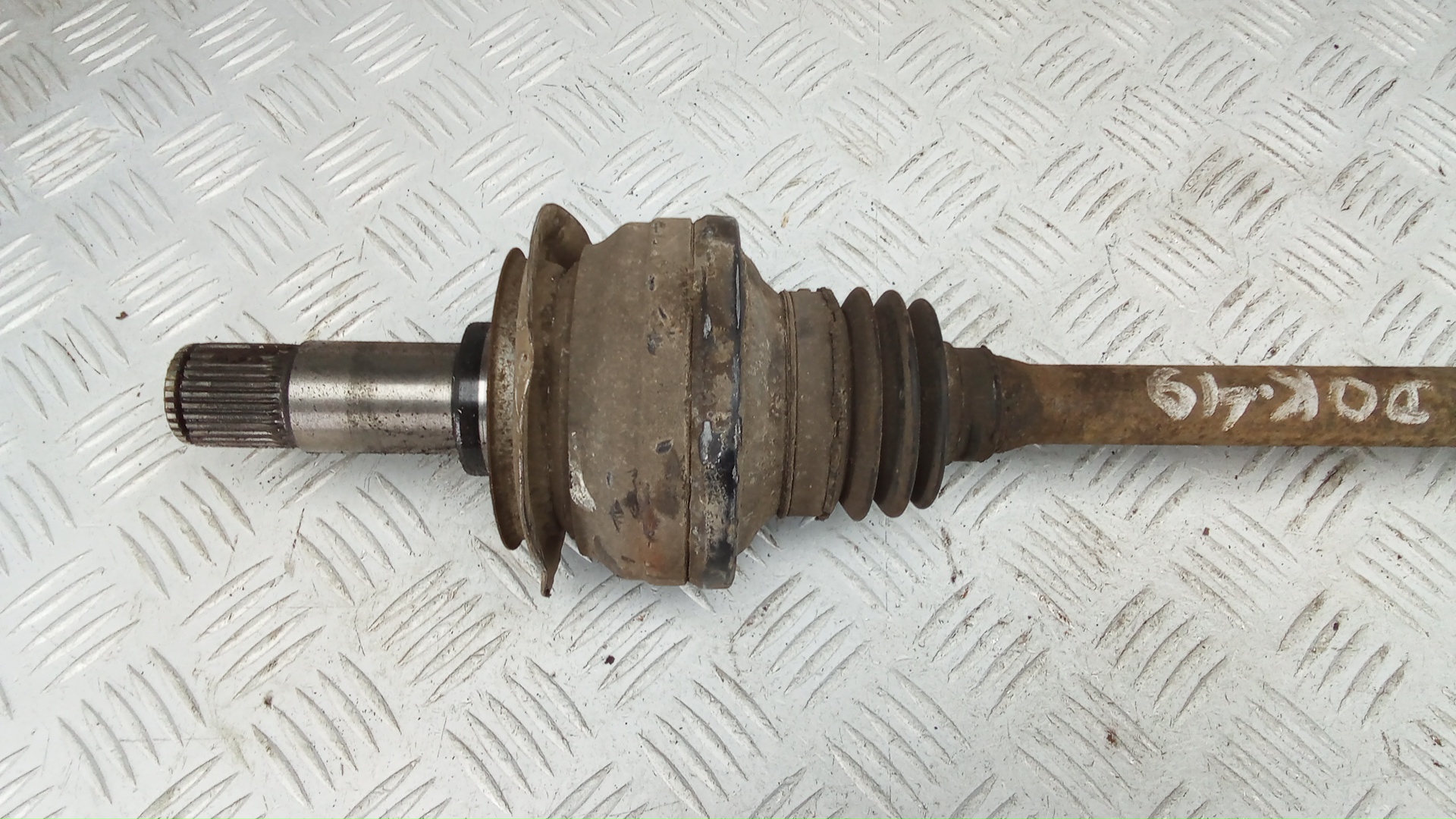 Полуось задняя правая