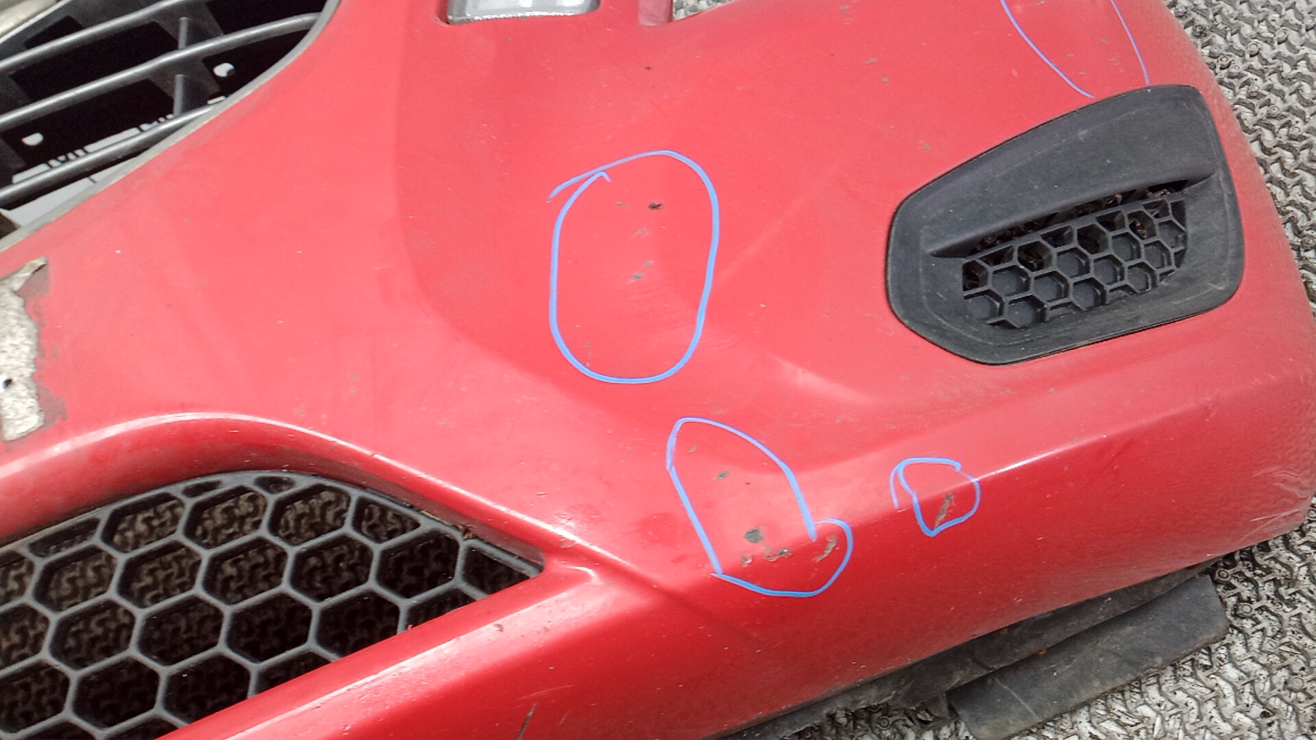 Бампер передний