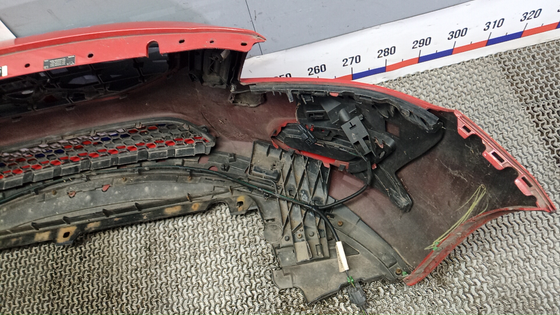 Бампер передний