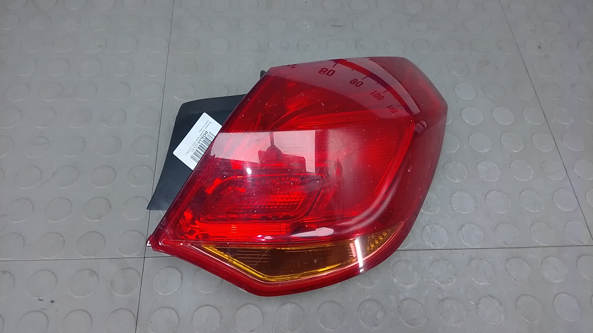 Фонарь задний правый