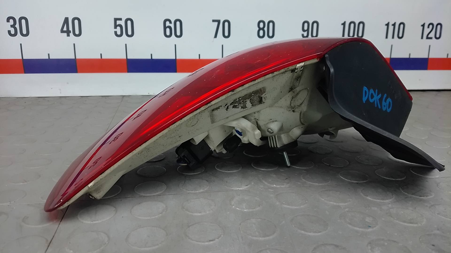 Фонарь задний правый