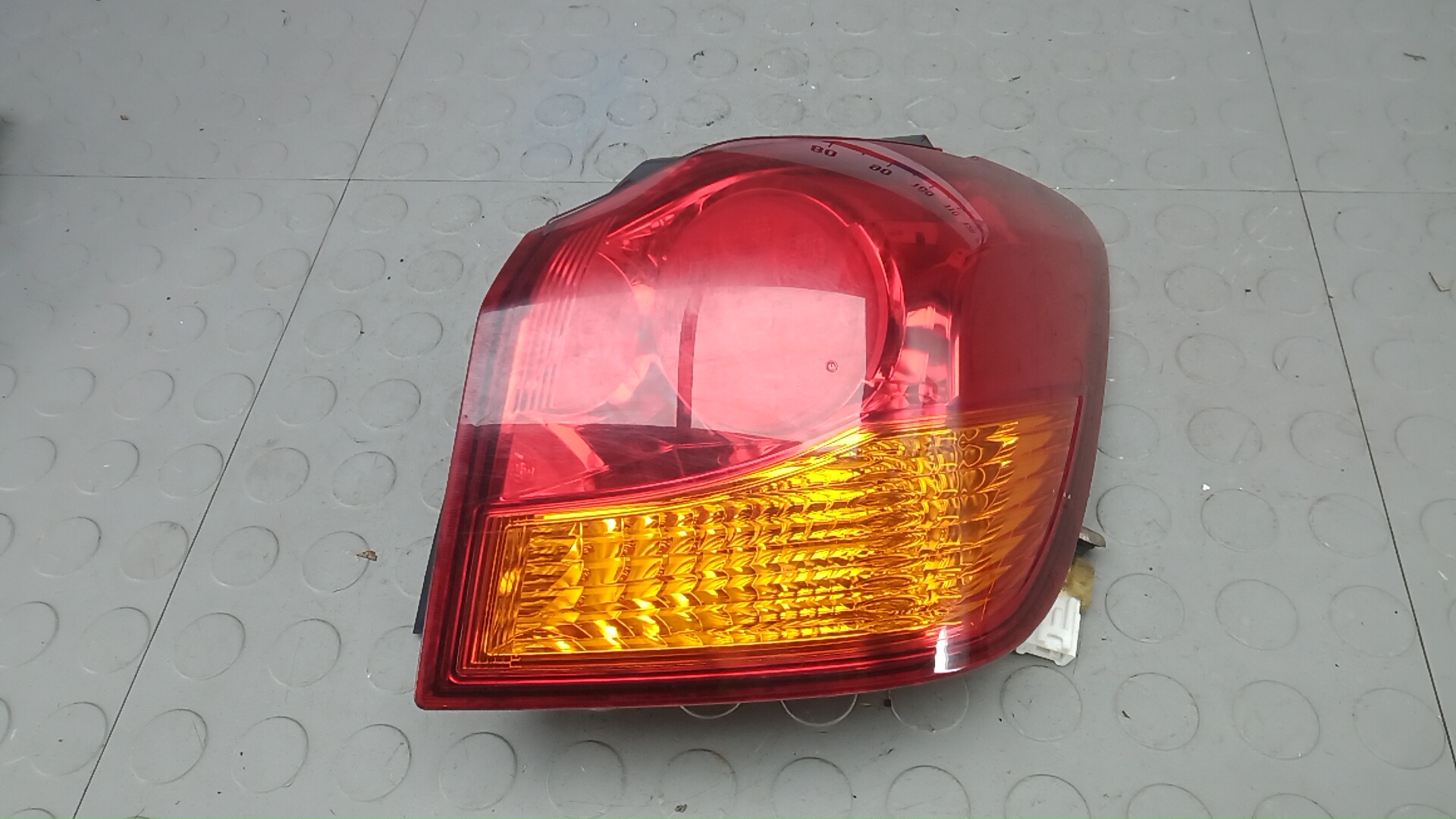 Фонарь задний правый