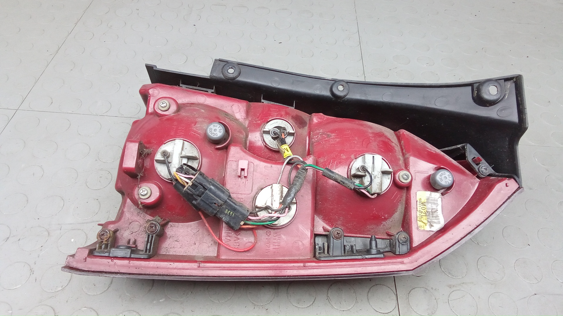 Фонарь задний левый