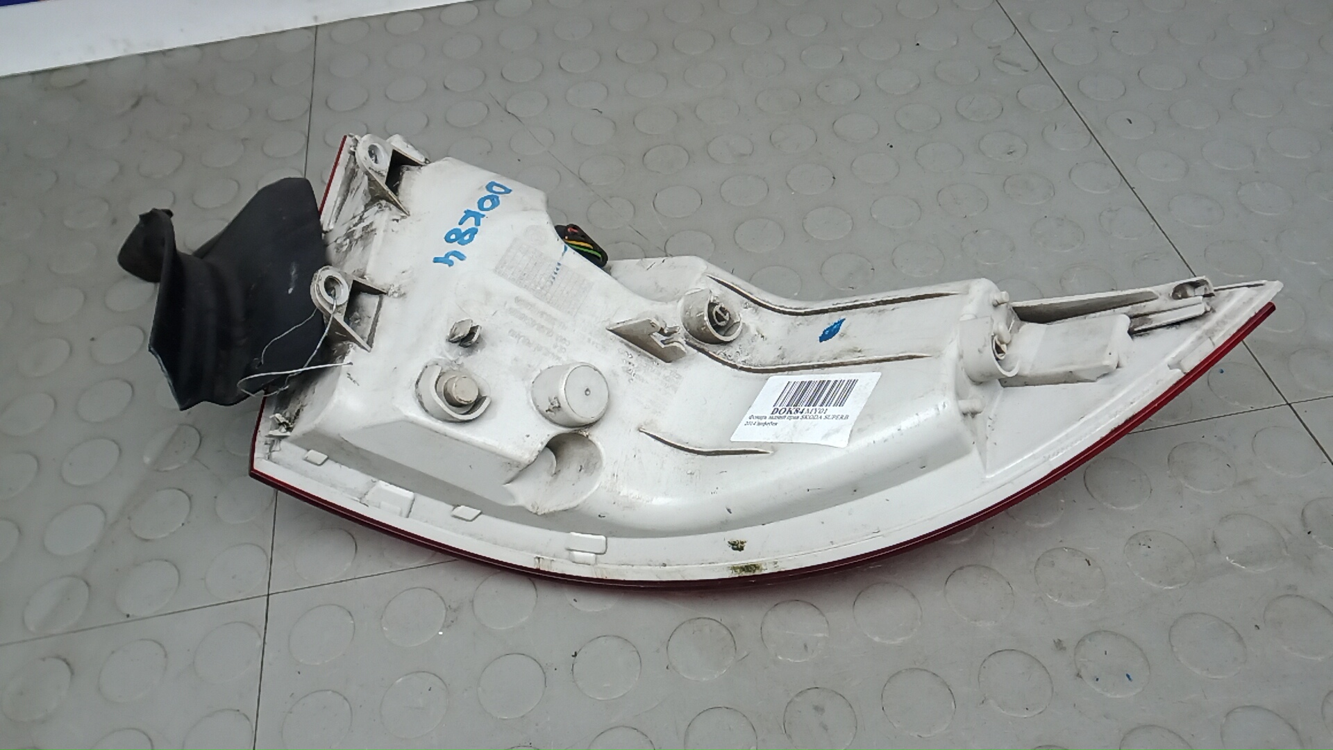 Фонарь задний правый