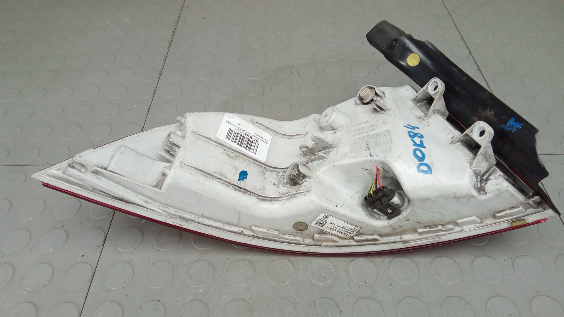 Фонарь задний правый