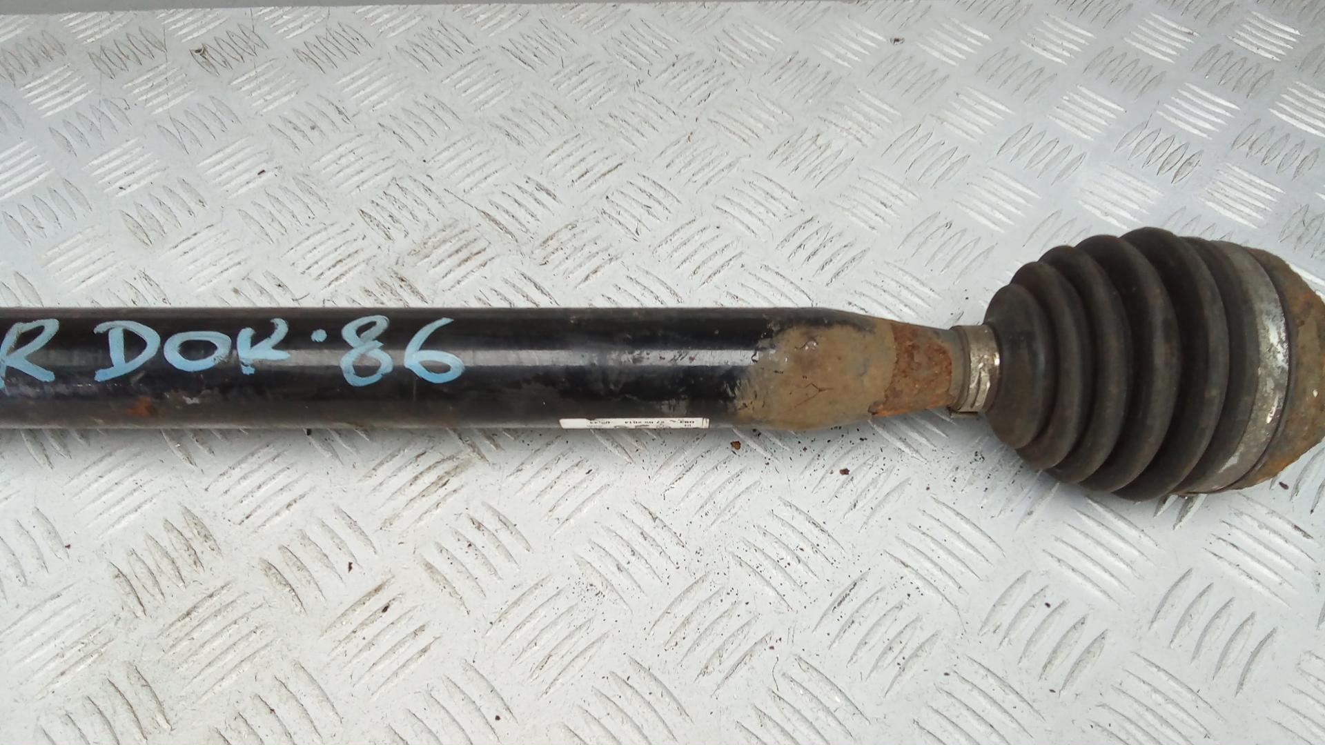 Полуось передняя правая