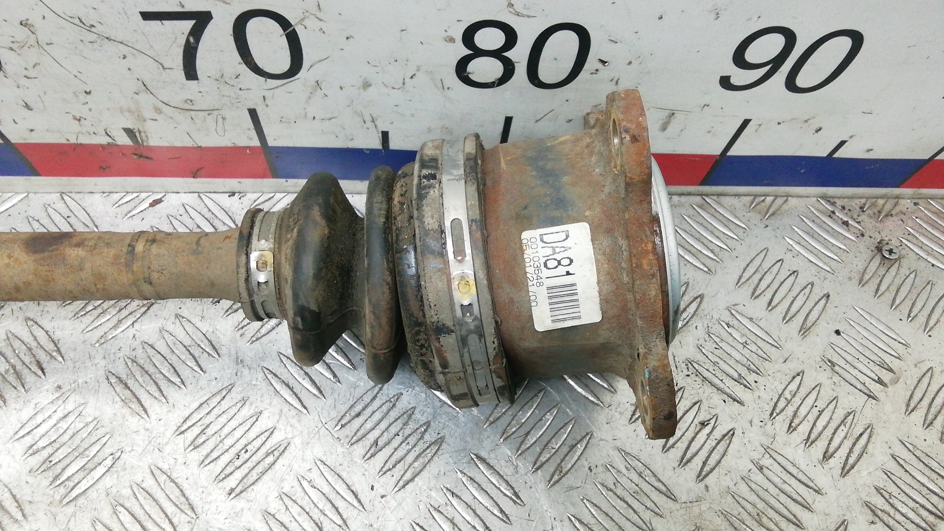 Полуось задняя правая