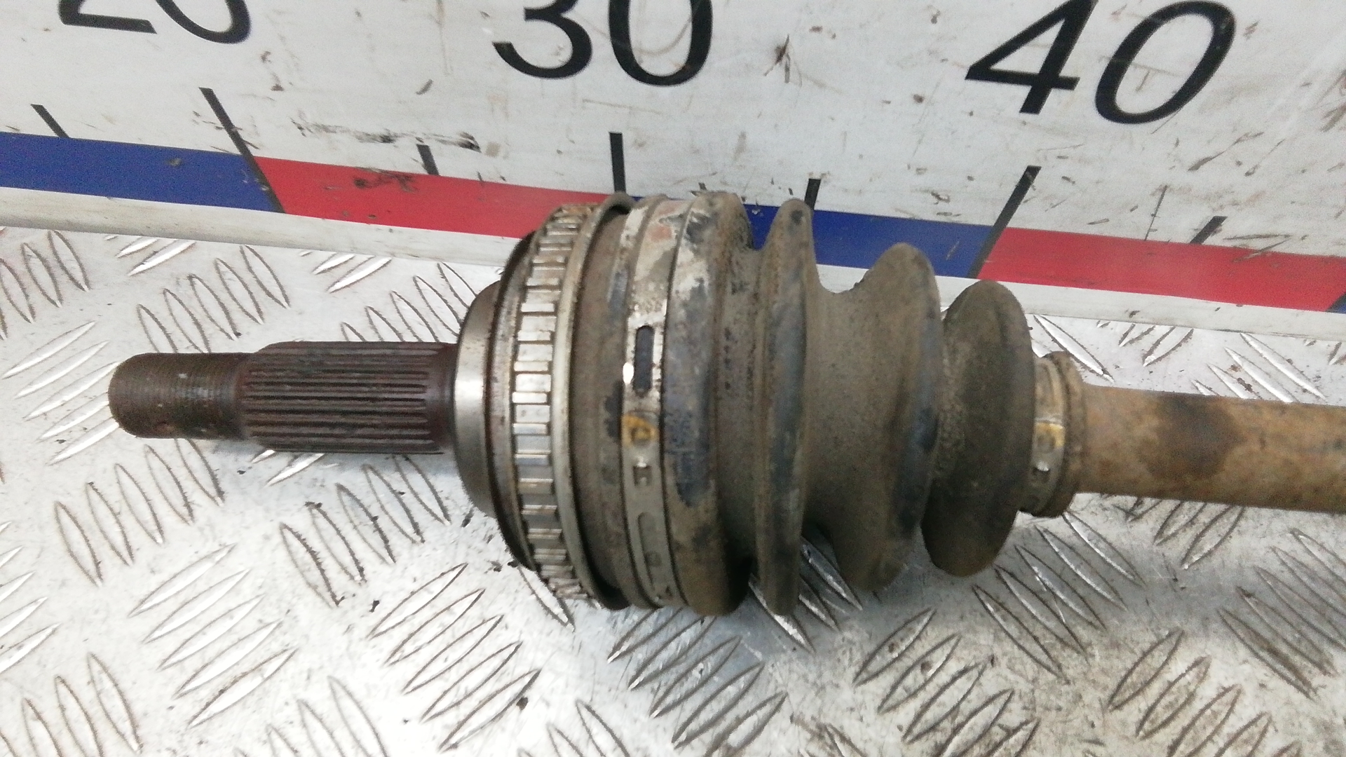 Полуось задняя правая