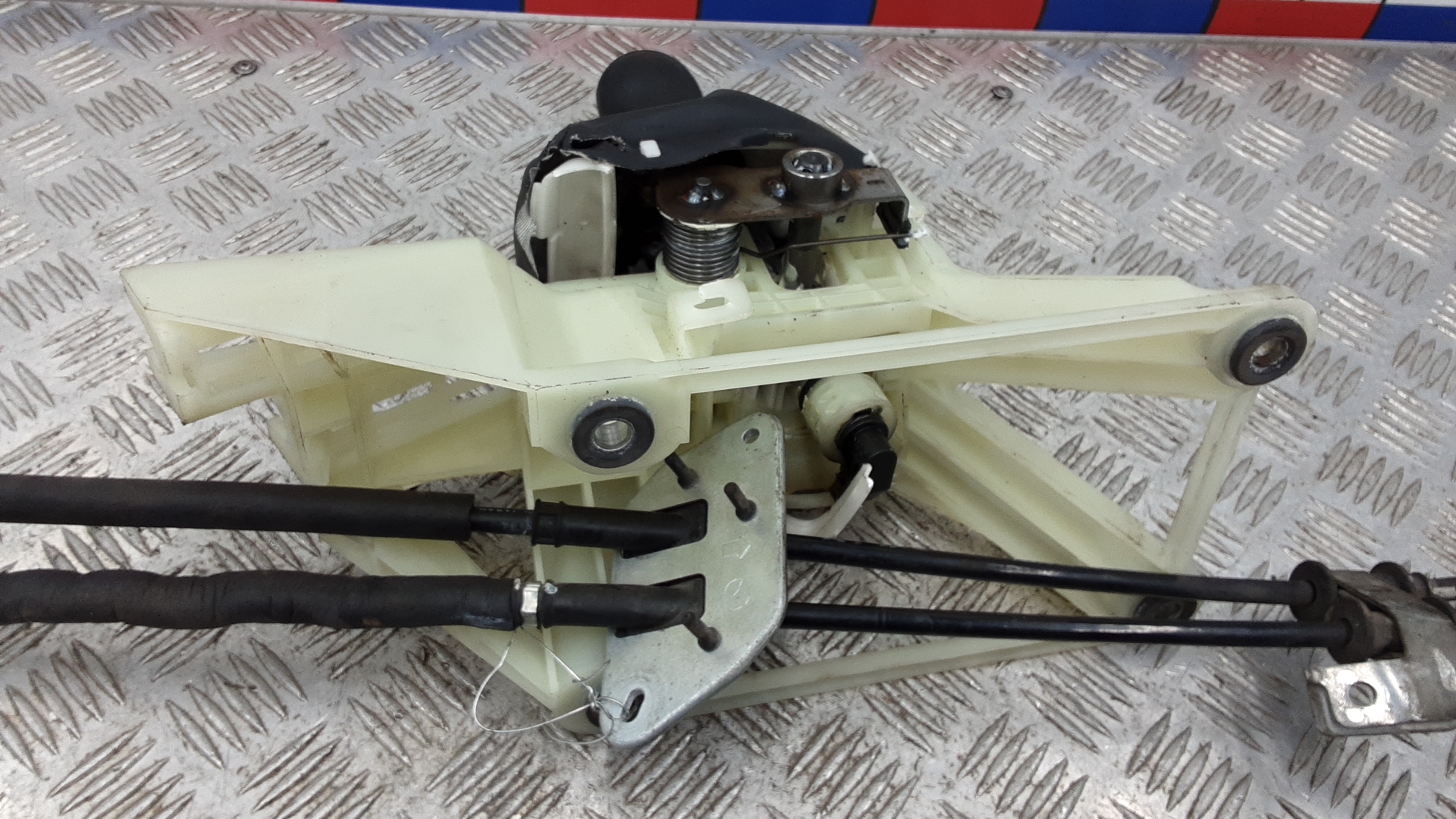 Кулиса МКПП / АКПП