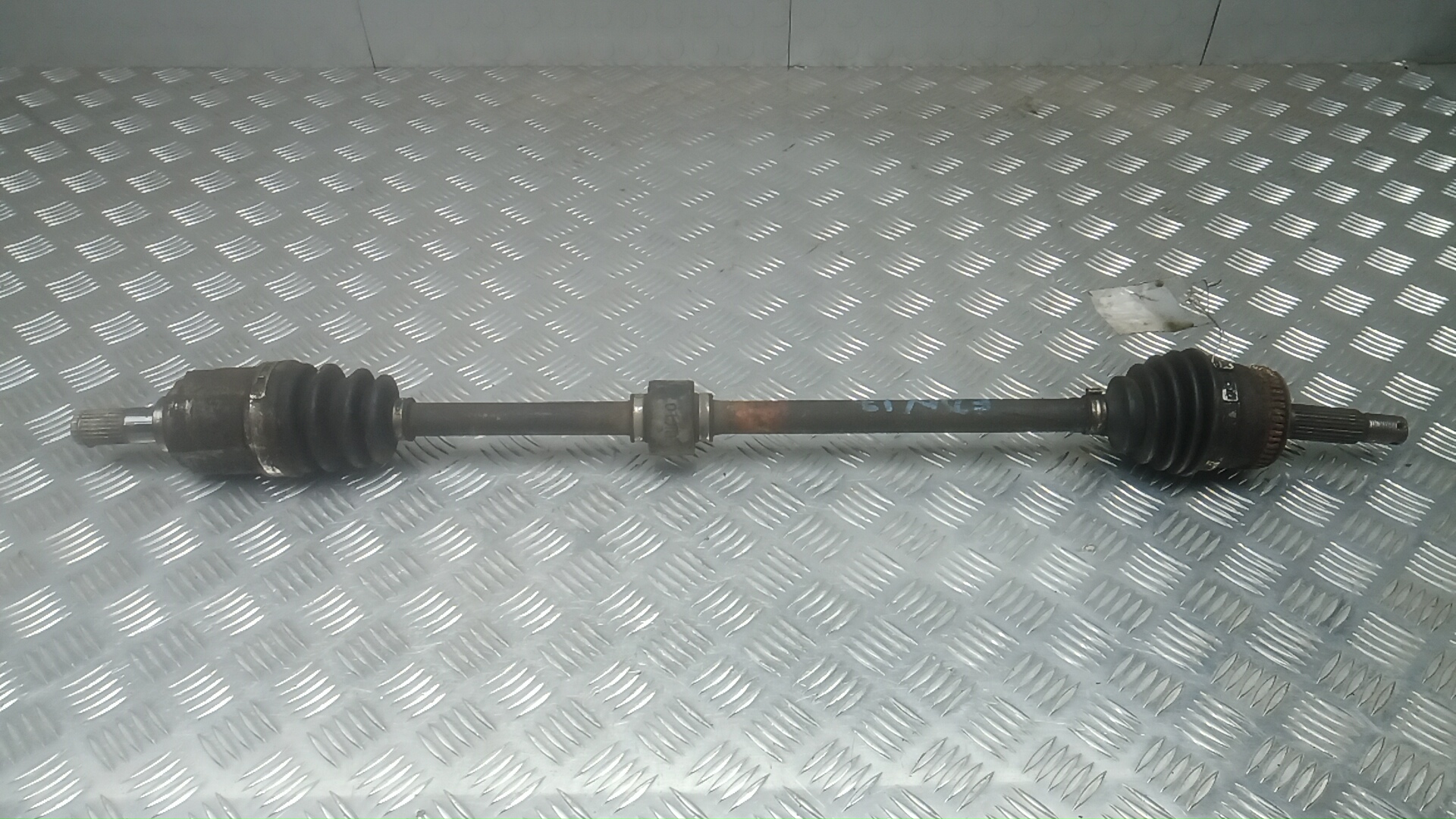 Полуось передняя правая