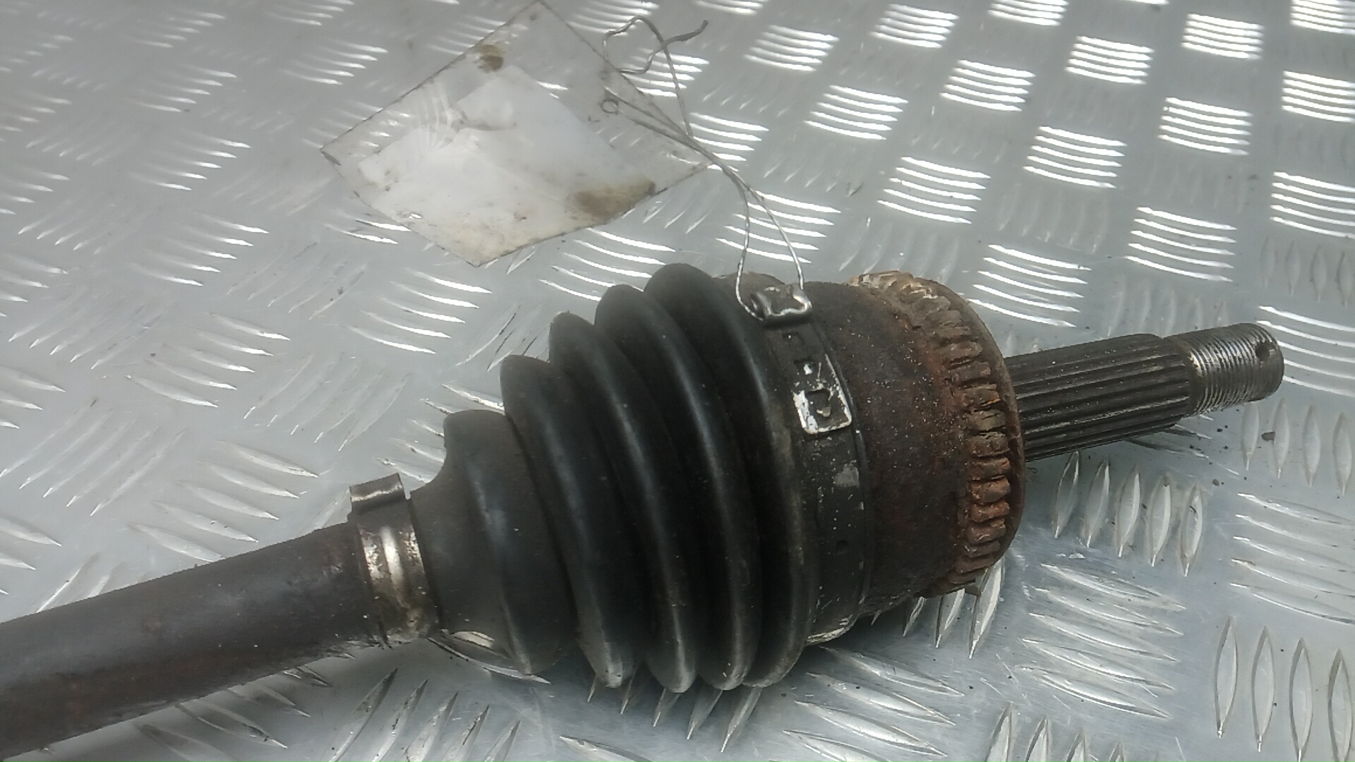 Полуось передняя правая