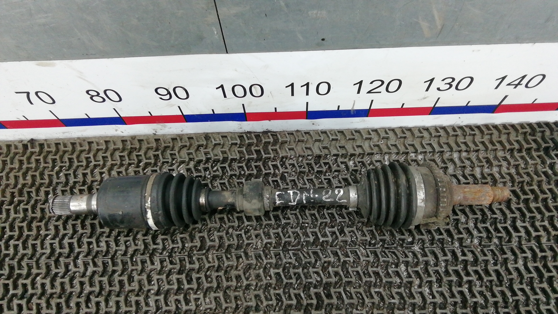 Полуось передняя левая