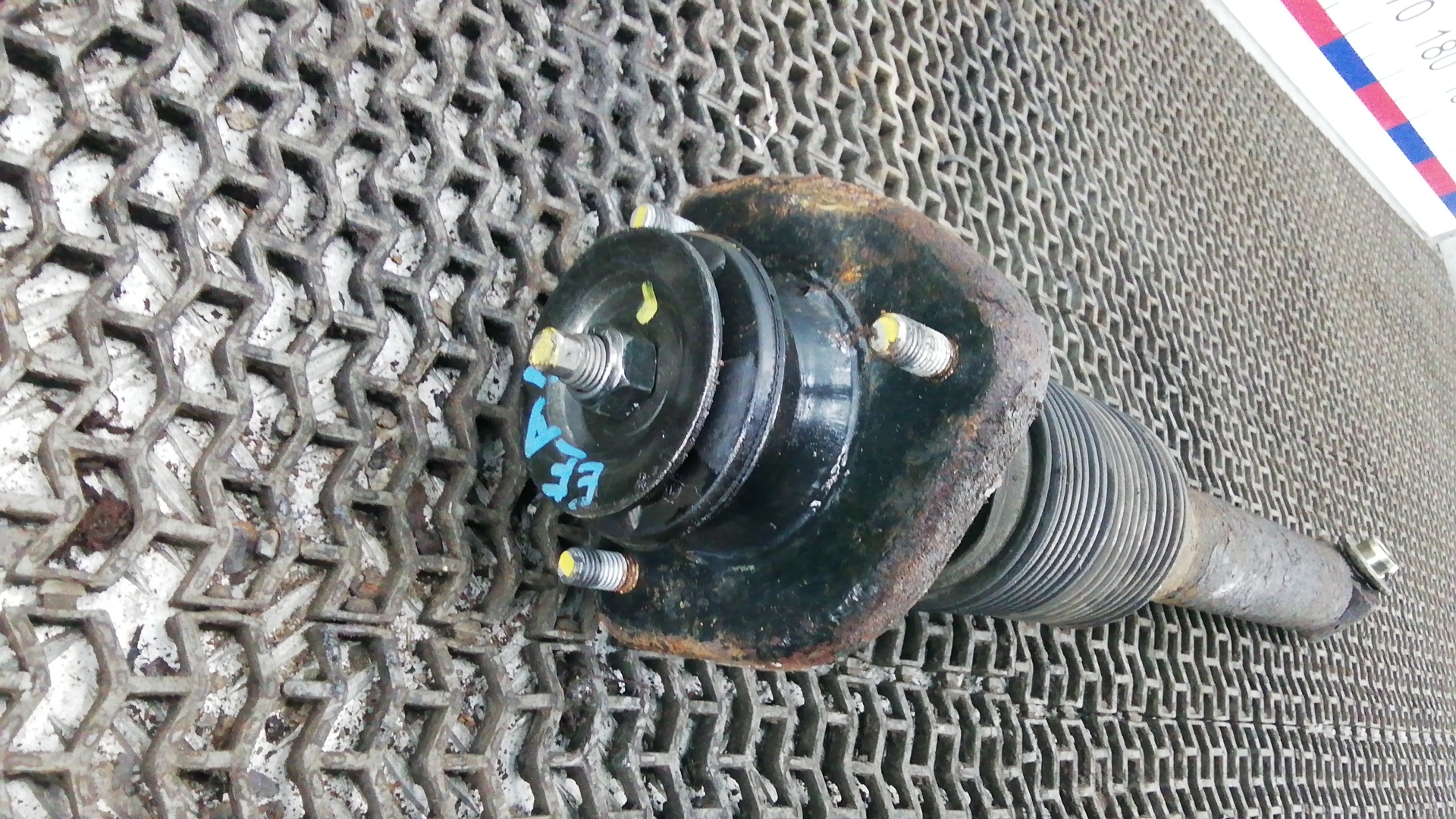 Амортизатор задний (стойка)