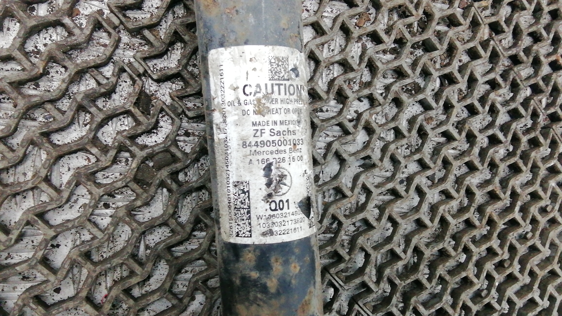 Амортизатор задний (стойка)