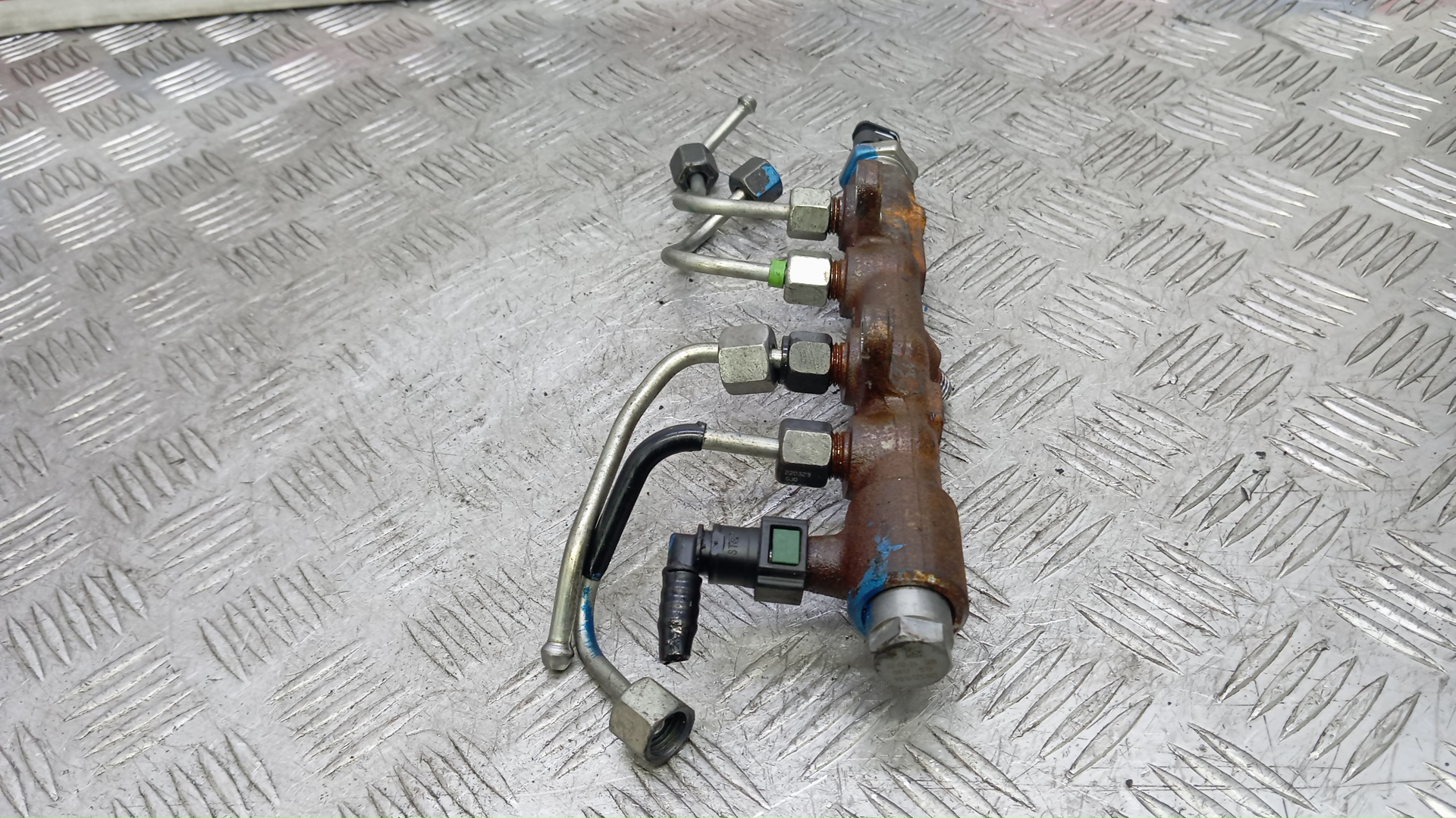 Рейка топливная (рампа)