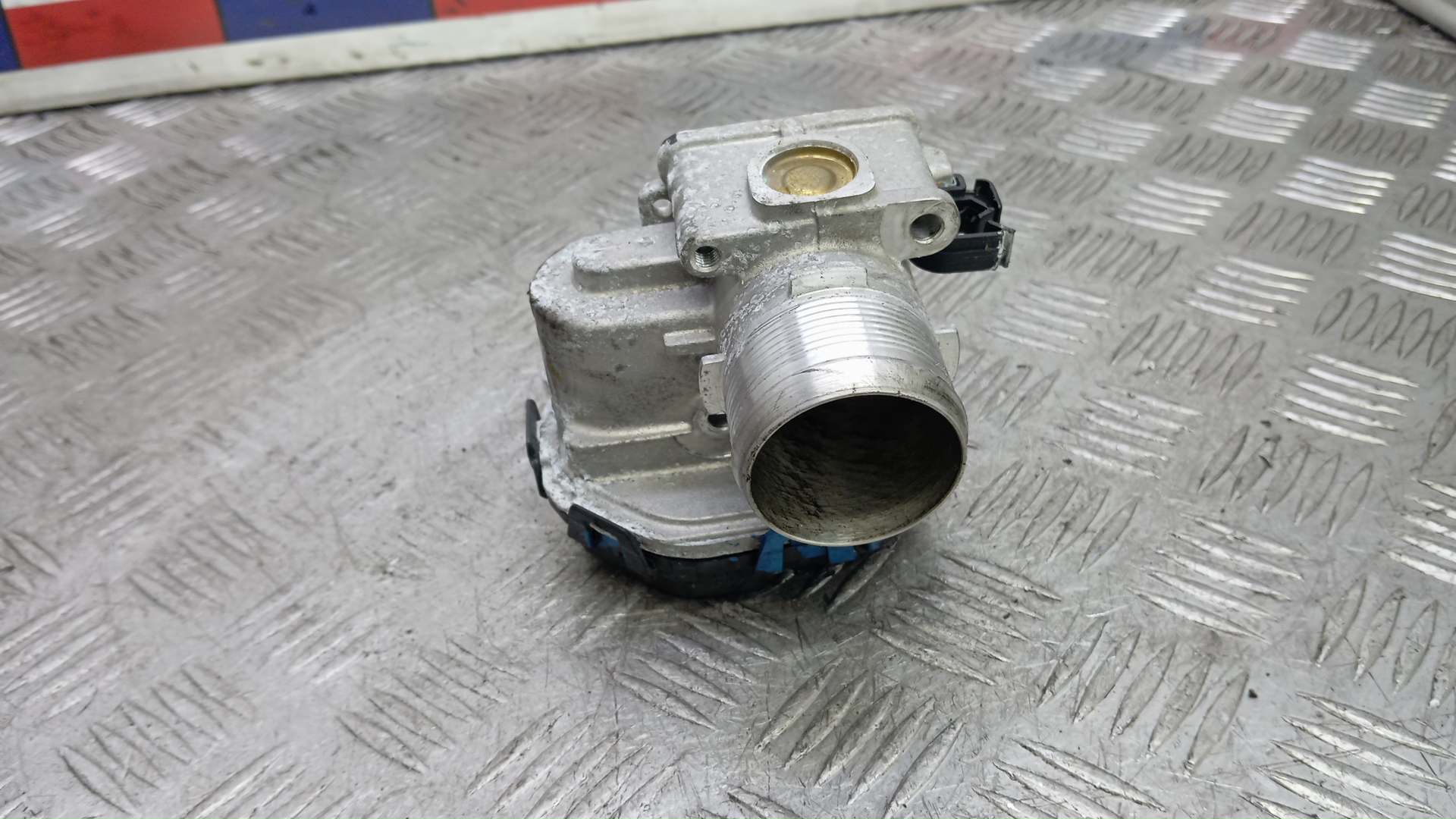 Заслонка дроссельная электрическая