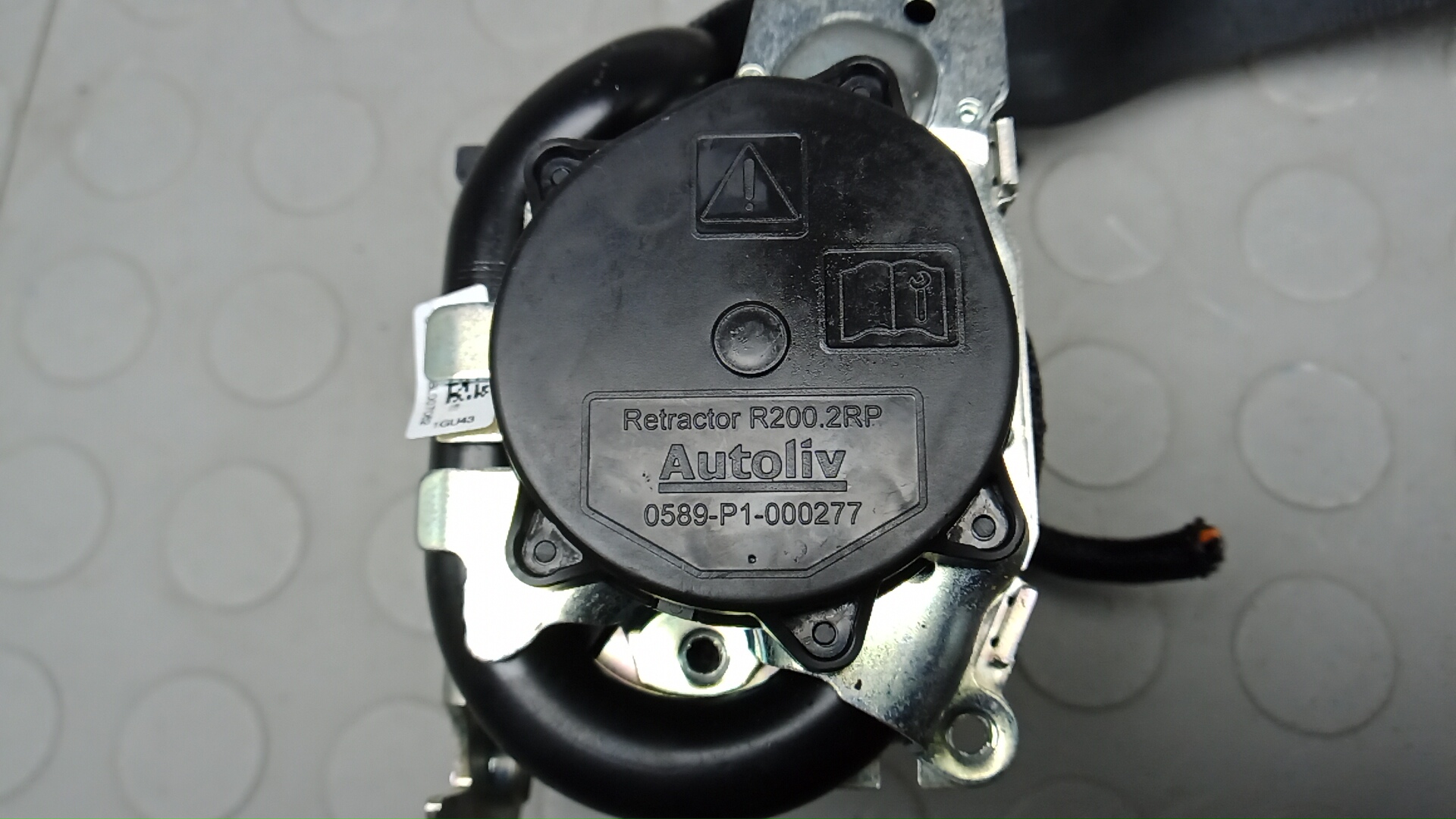 Ремень безопасности с пиропатроном