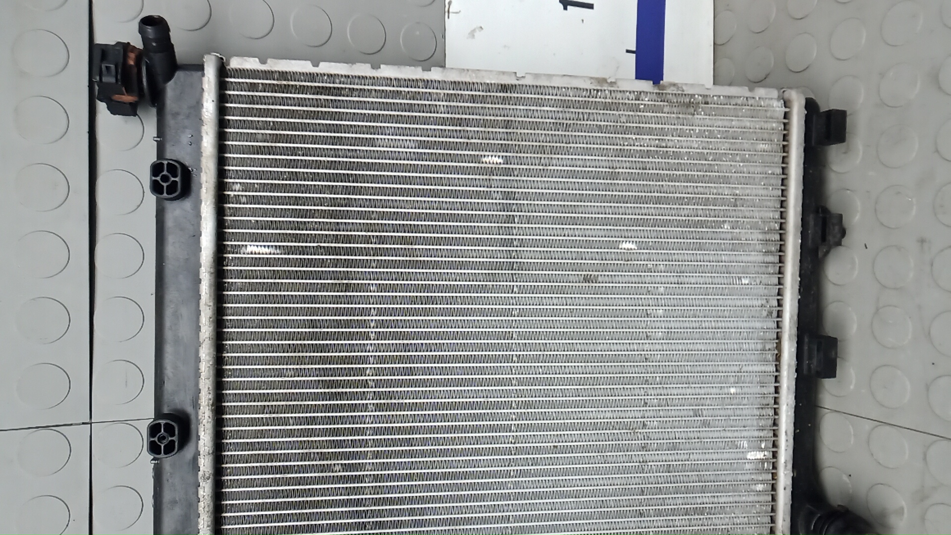 Радиатор охлаждения двигателя основной