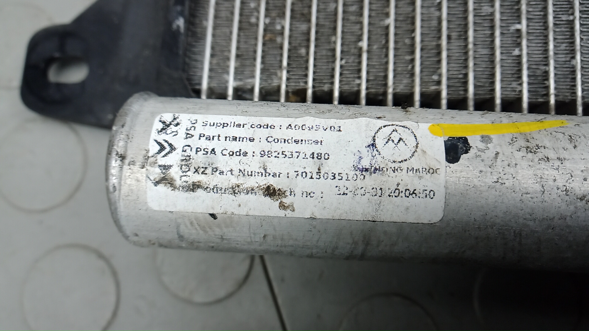 Радиатор кондиционера / конденсер