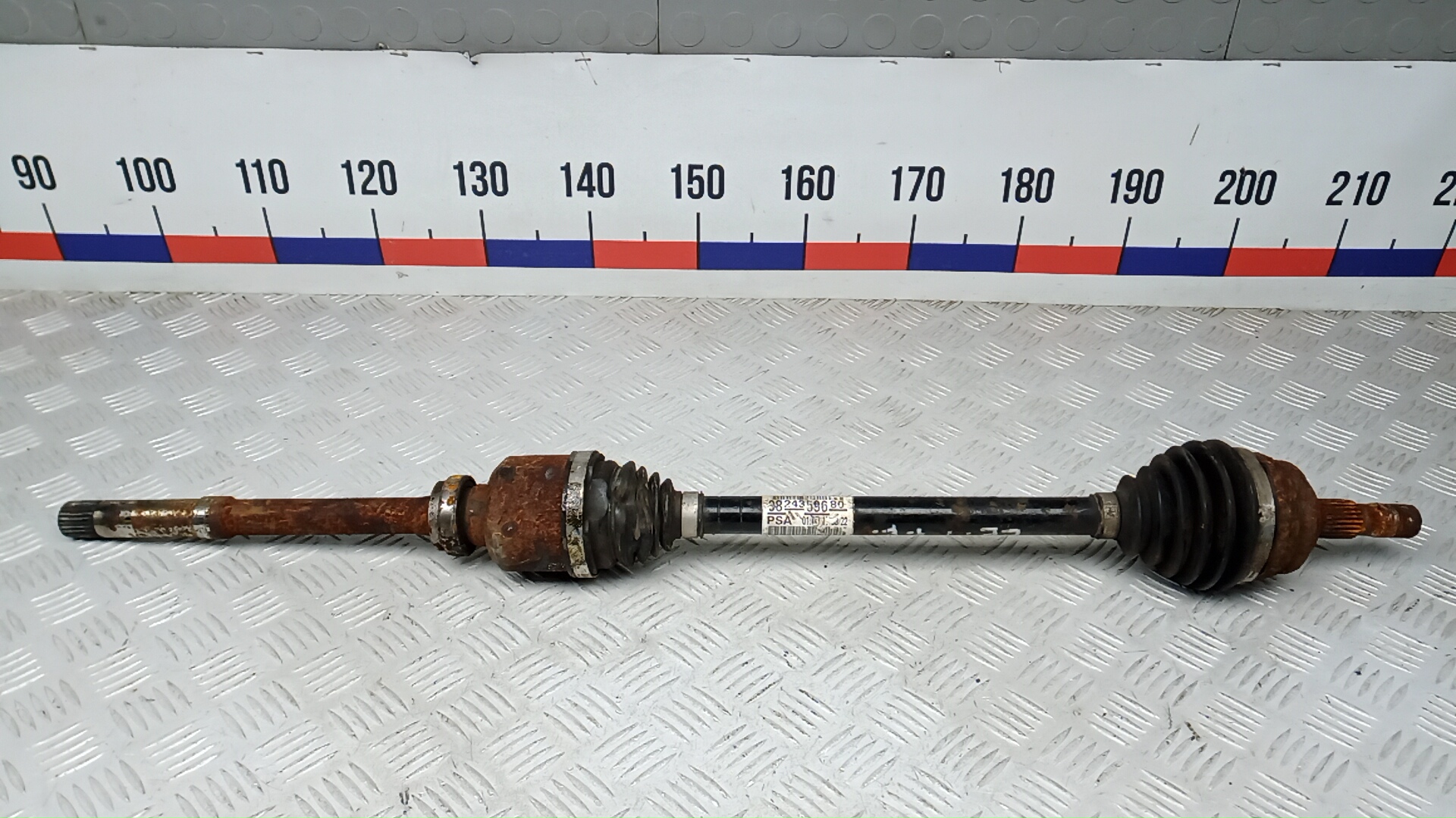 Полуось передняя правая