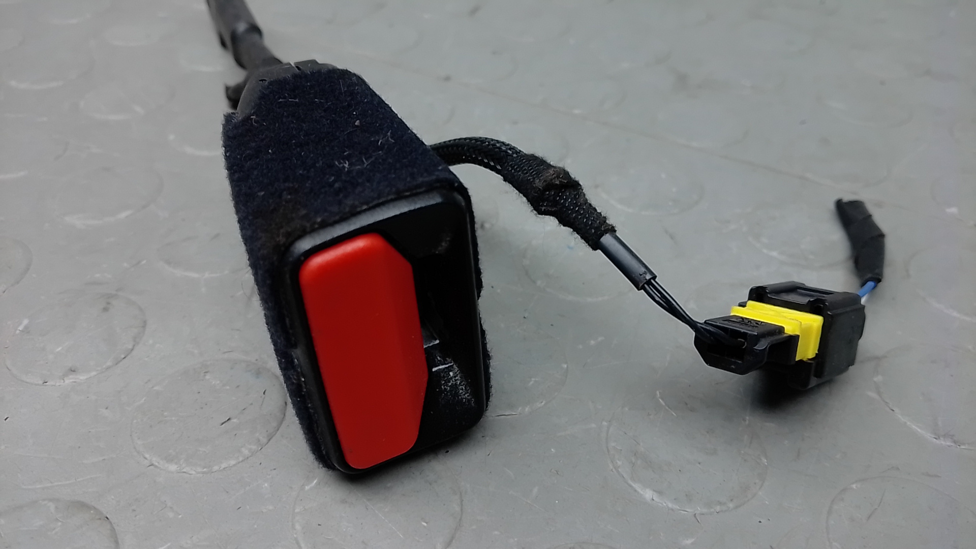 Защелка ремня безопасности