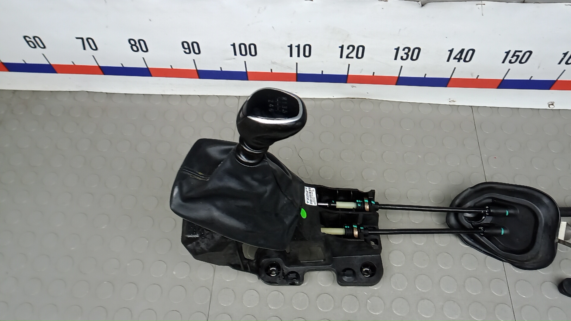 Кулиса МКПП / АКПП