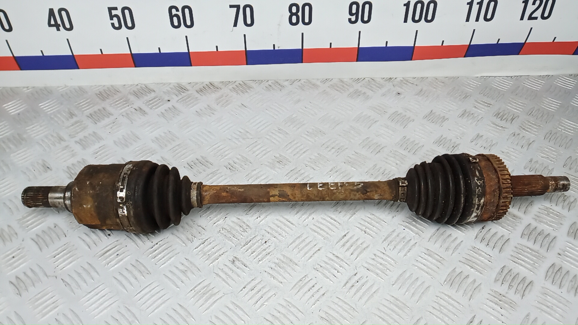 Полуось передняя левая