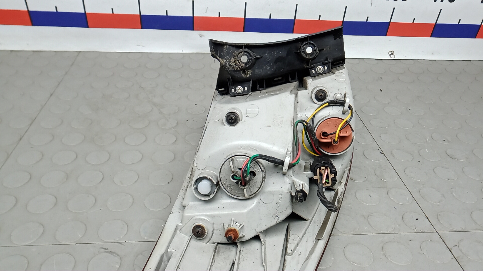 Фонарь задний правый