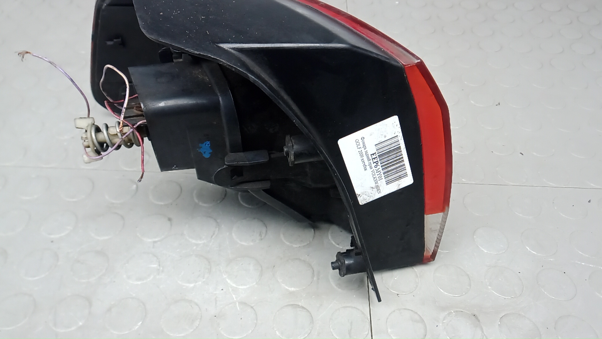 Фонарь задний правый